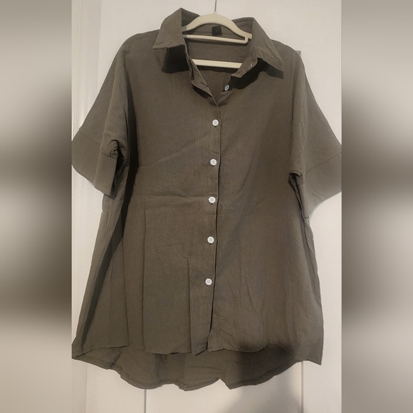 Solid cami top, shorts, and open blouse - Picture 6 of 11